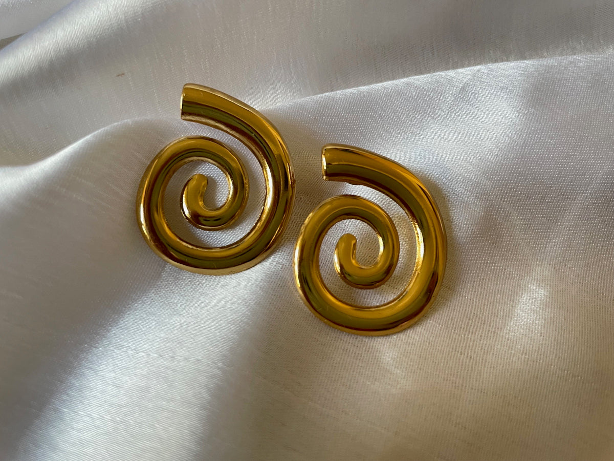 Spiral Studs