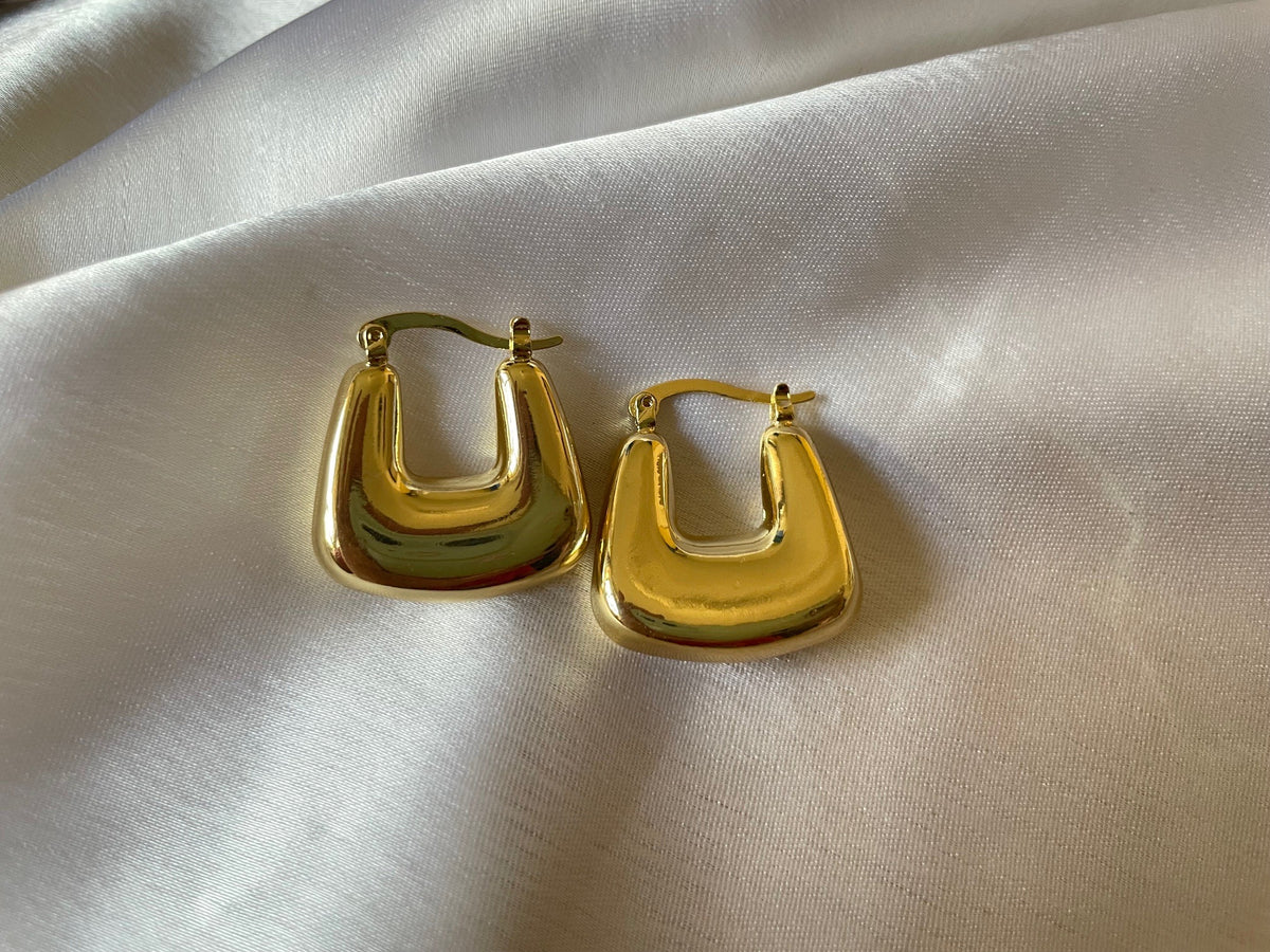 Bella Hoops
