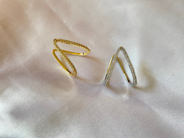 V Shaped Ring