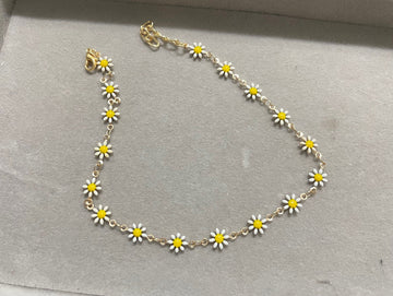 Mini Daisy Anklet
