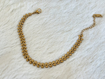 Basic Golden Bracelet