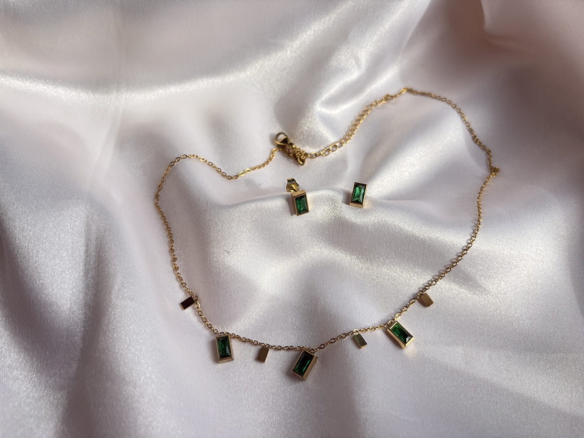 Emerald Stone Set