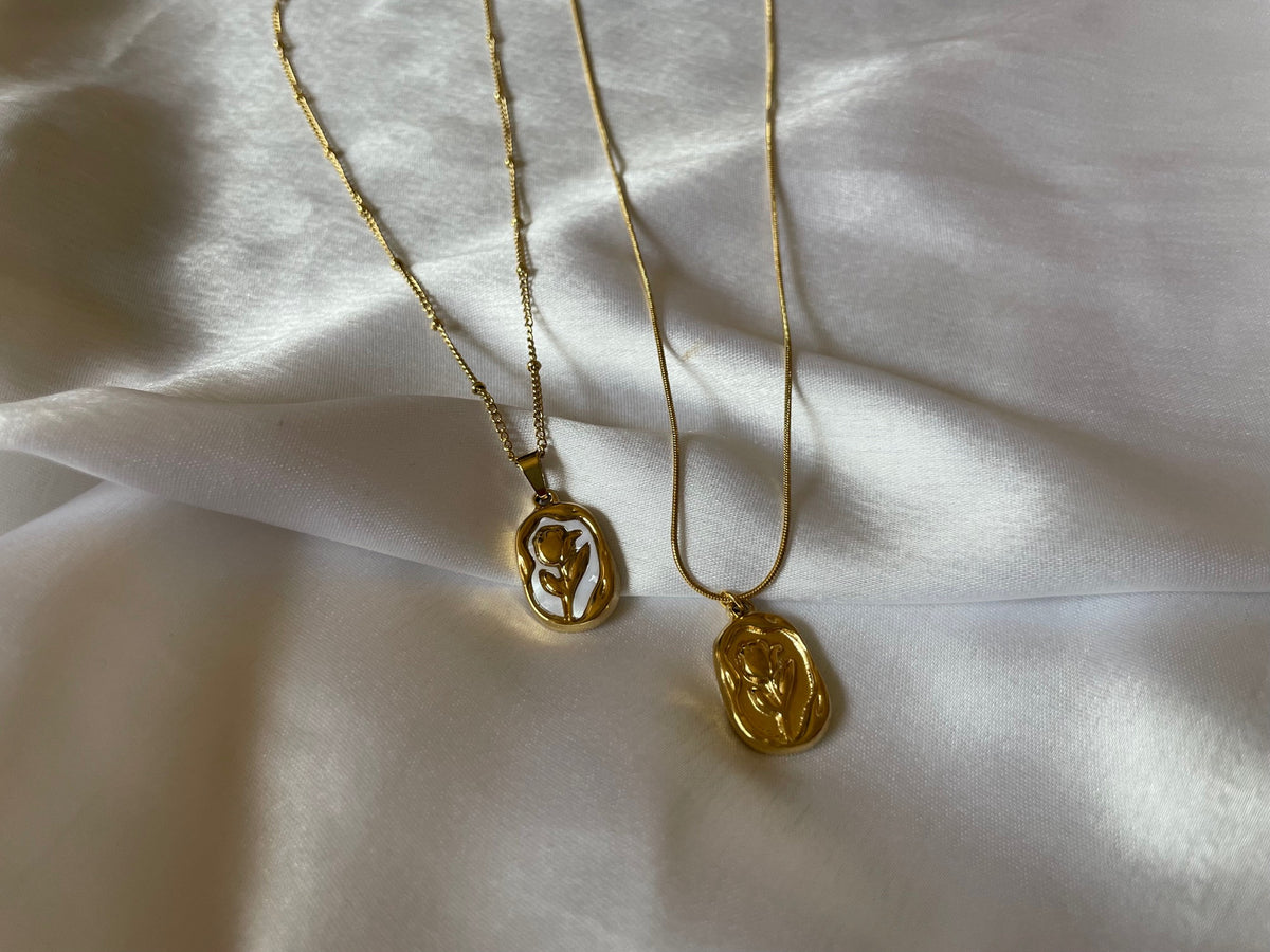 Vintage Rose Necklace