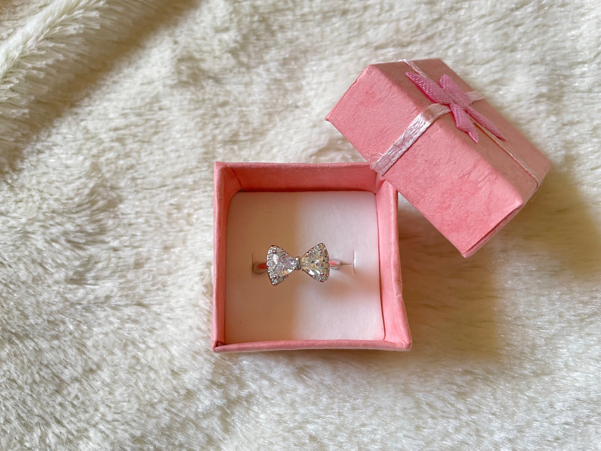 Bow Ring