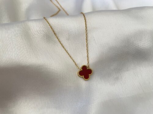 Maroon Clover Necklace