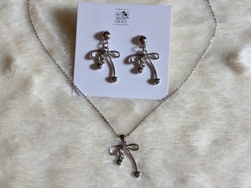 Bow with Hearts (silver)