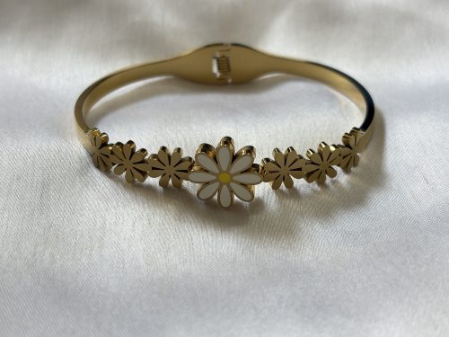 Daisy Kada Bracelet